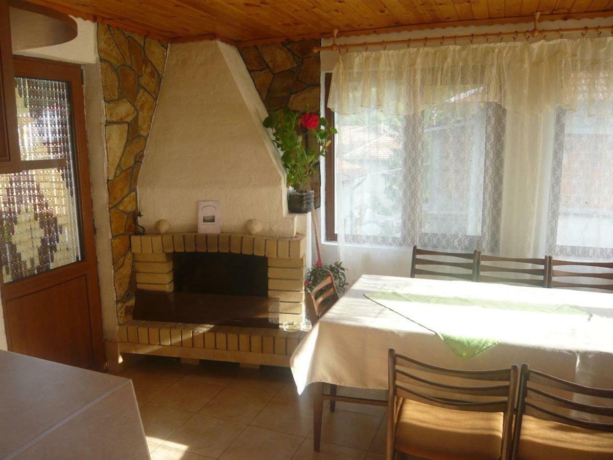 Guest House Denitsa 트리그라드 외부 사진